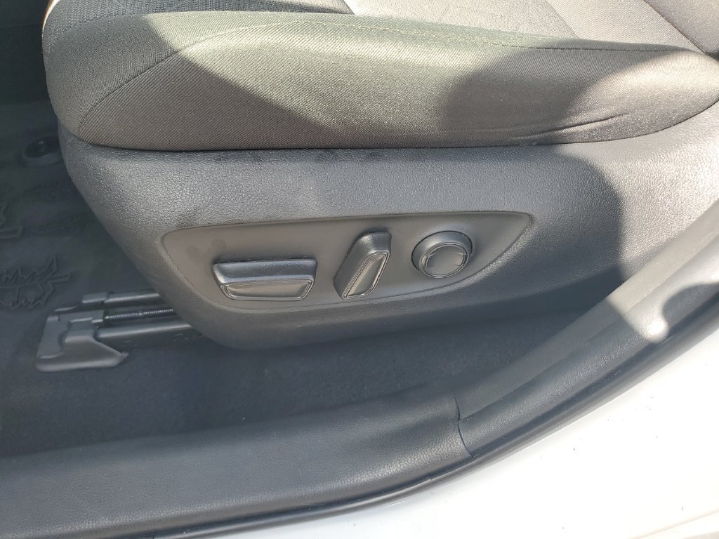Used 2023 White Toyota Woodland Edition image 16