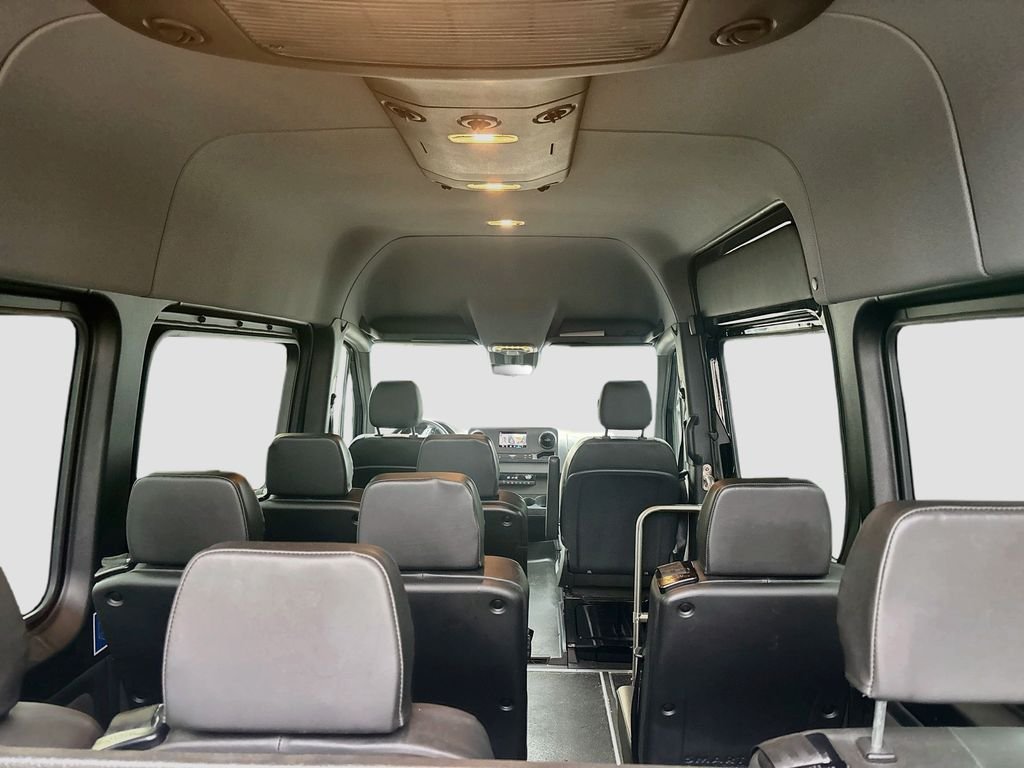 Used 2023 Black Mercedes-Benz Smartliner image 24
