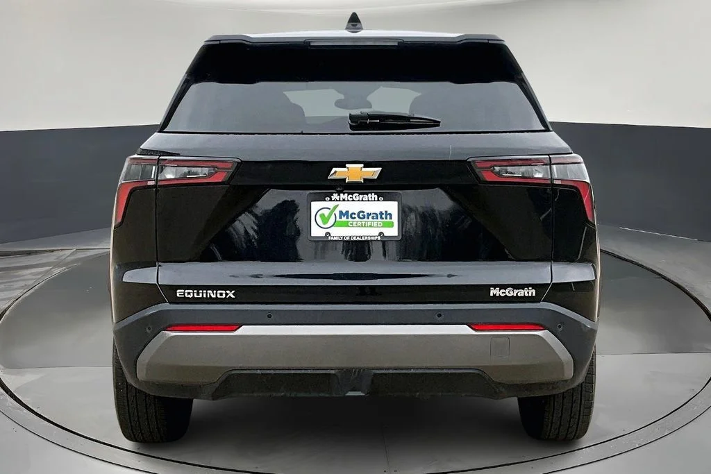 Used 2025 Black Chevrolet LT image 6