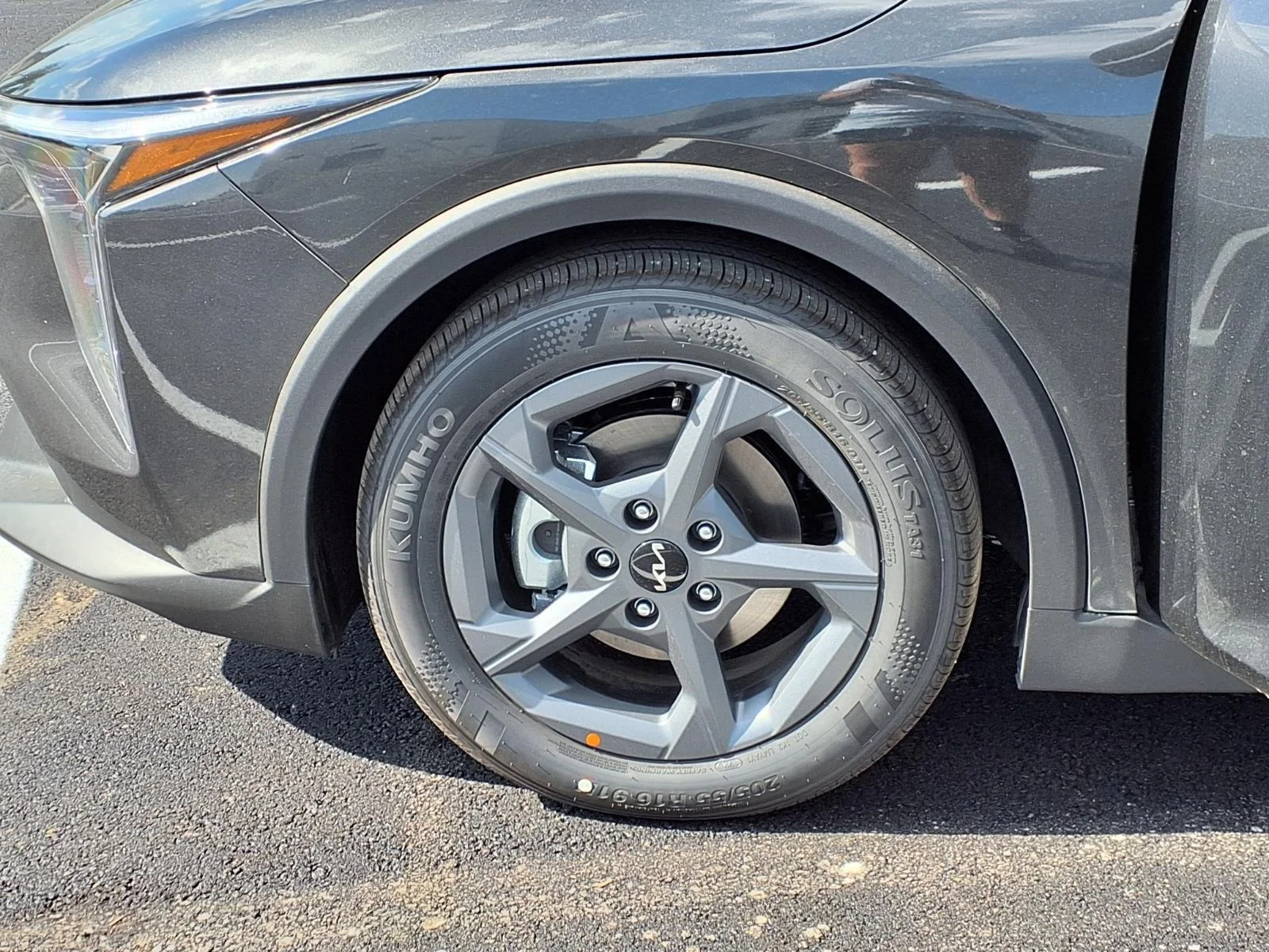New 2026 Interstellar Gray Kia LXS image 11