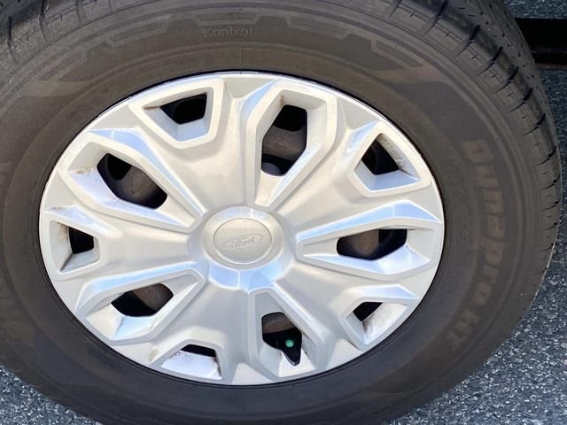 Used 2017 White Ford XLT image 27