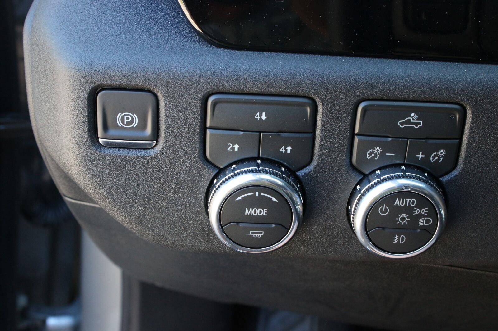 New 2026 Sterling Metallic GMC SLE image 26