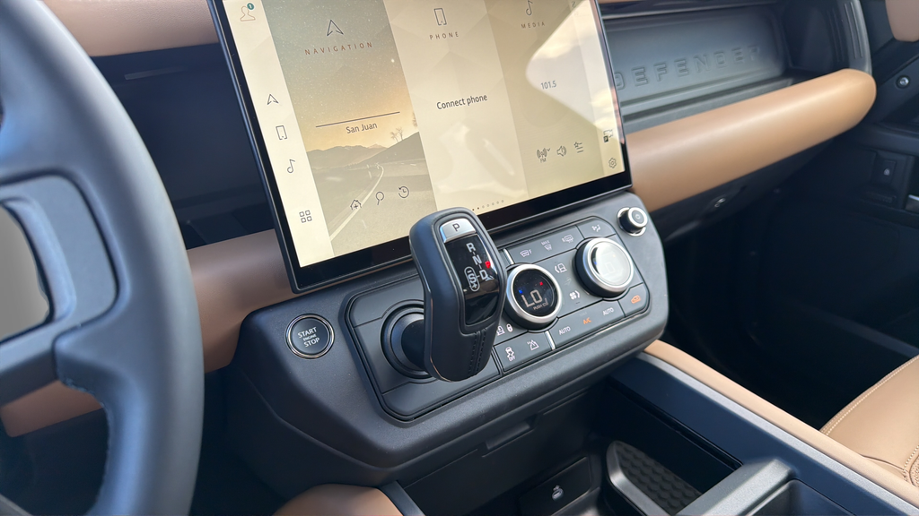 New 2026 Carpathian Grey Land Rover X-Dynamic SE image 21