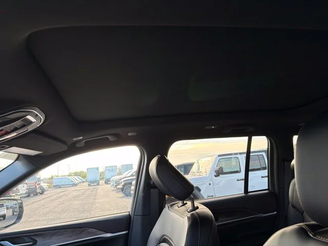 New 2026 White/off-white Jeep  image 14