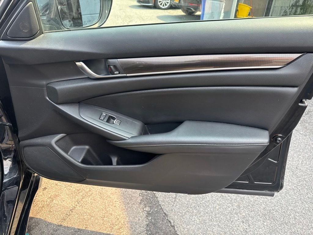 Used 2019 Black Honda Sport image 12