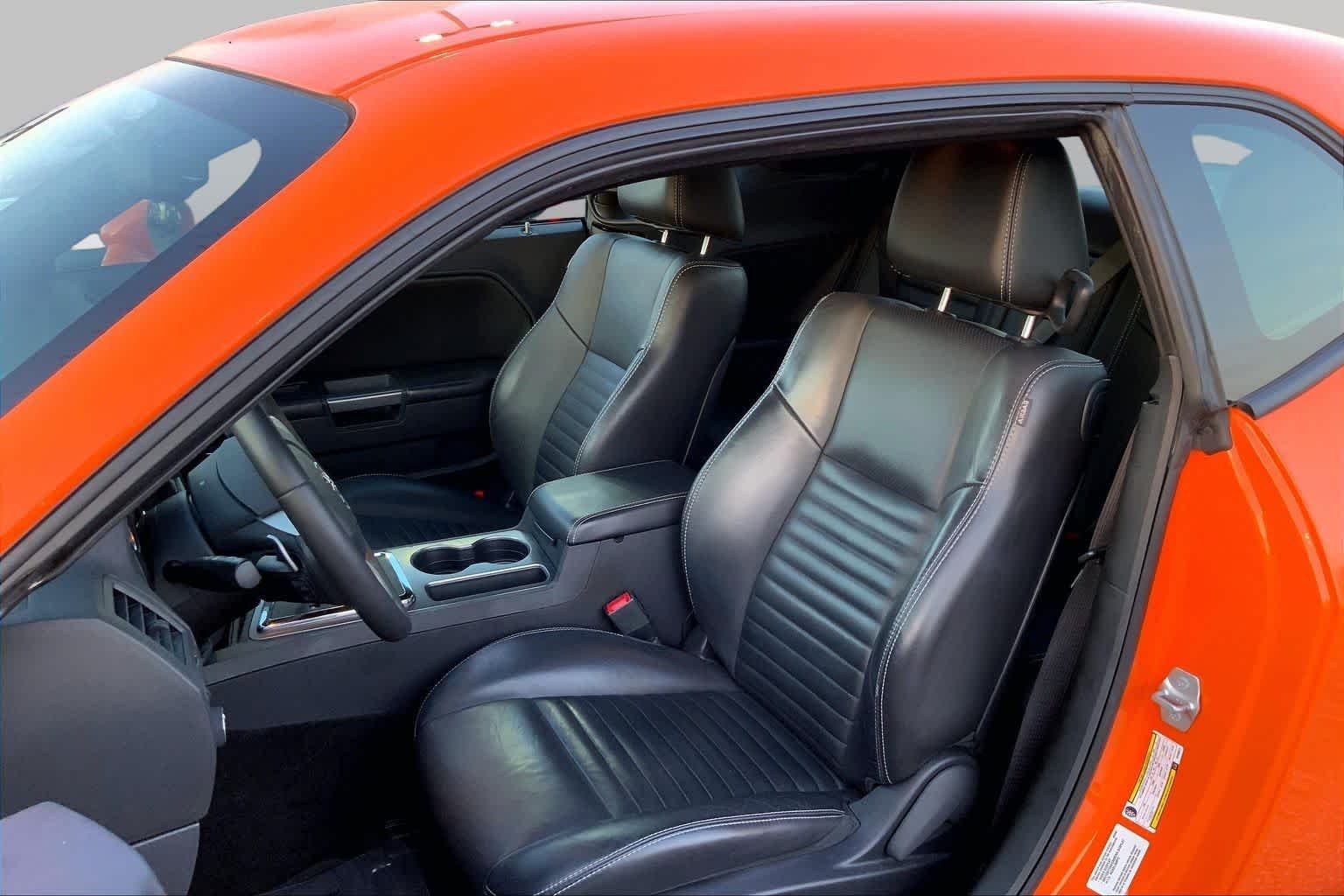 Used 2014 Header Orange Clearcoat Dodge R/T Plus image 7