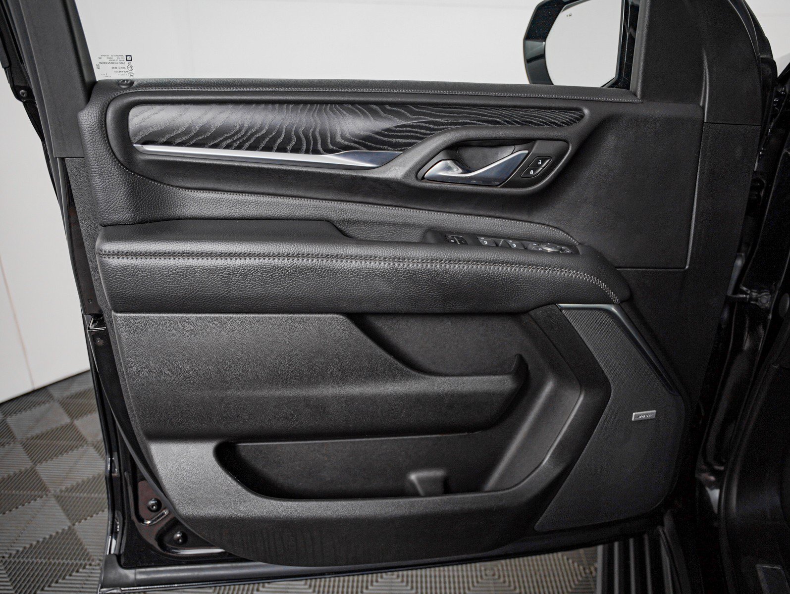 Used 2022 Onyx Black GMC 4WD 4dr Denali image 20