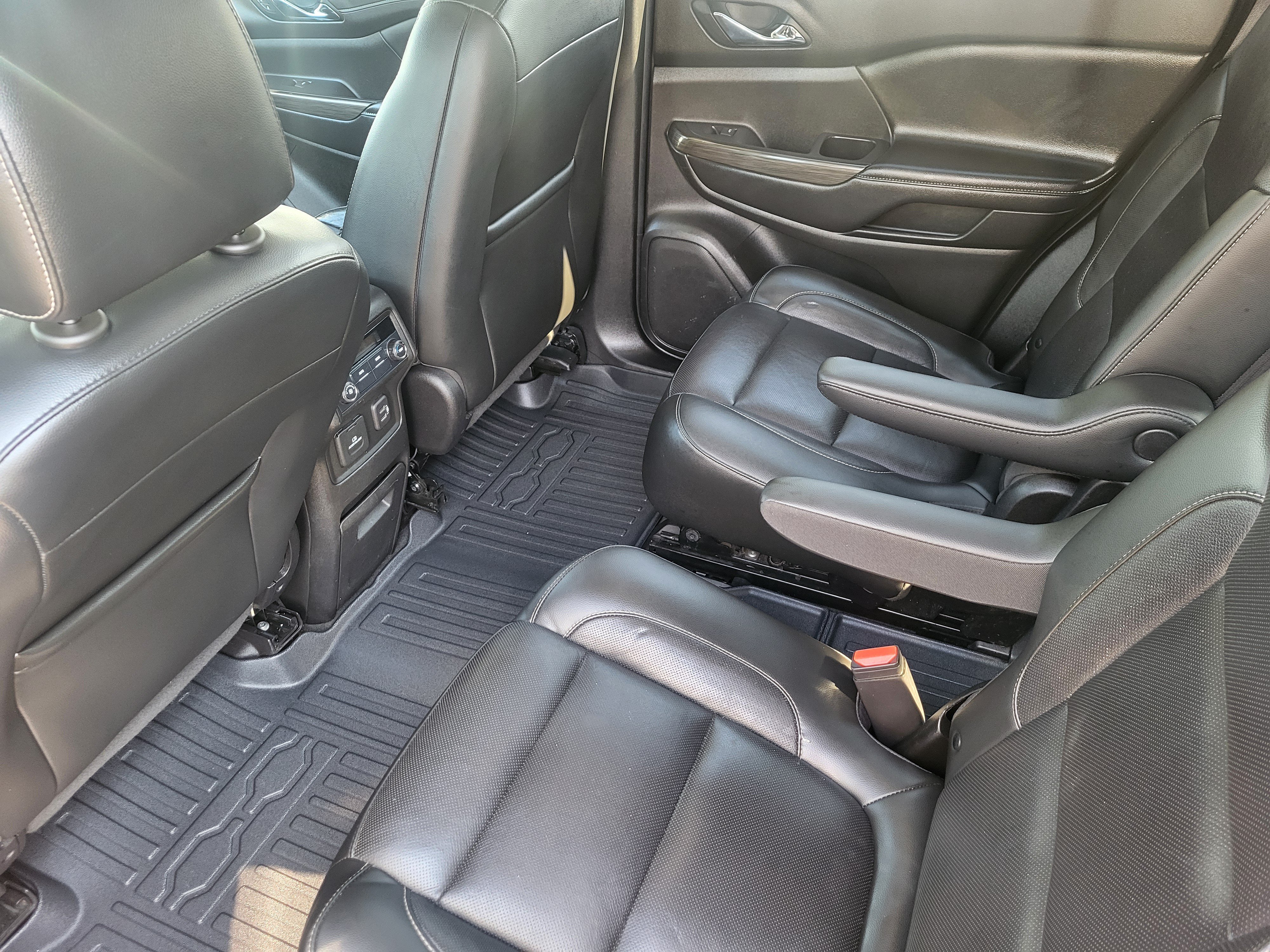 2019 GMC Acadia SLT-1 - Photo 22
