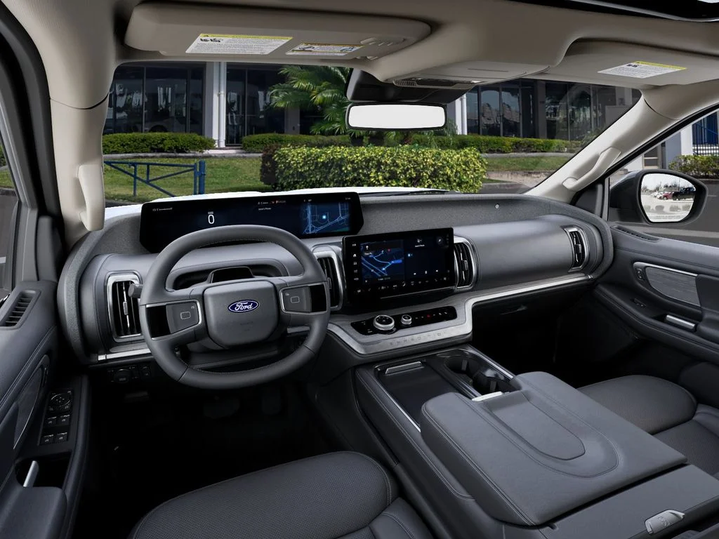 New 2027 Star White Metallic Tri-Coat Ford Platinum image 8