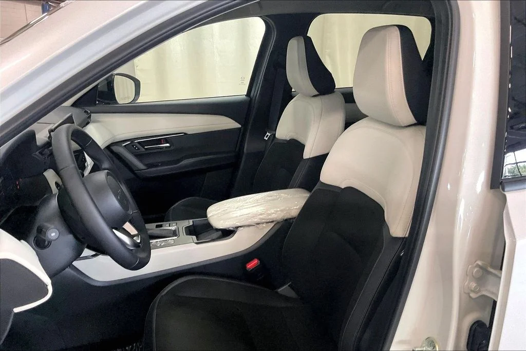 New 2026 Rhodium White Metallic Mazda 2.5 S Preferred AWD image 9