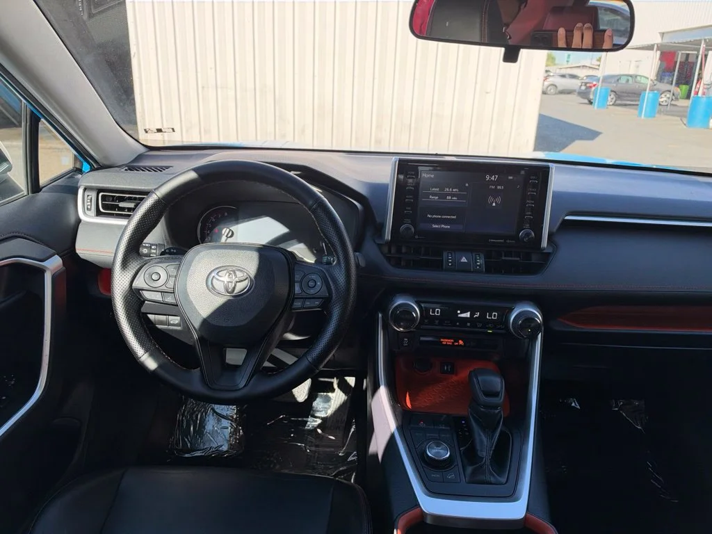 Used 2019 Blue Toyota Adventure image 19