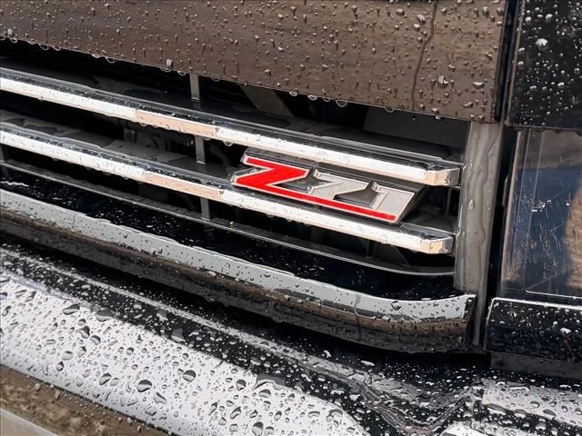 Used 2019 Black Chevrolet LTZ image 17