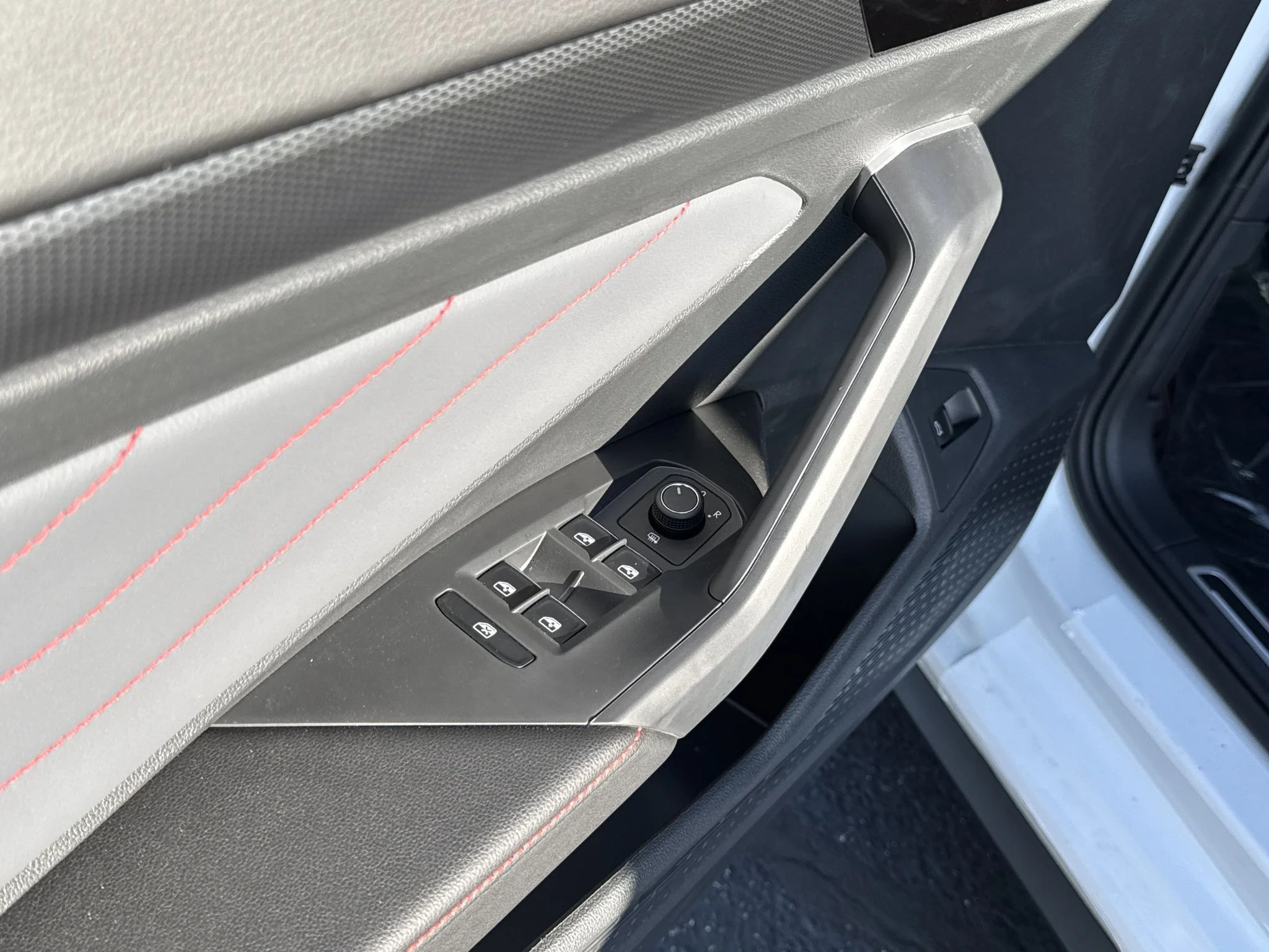 New 2026 Pure White Volkswagen Autobahn image 13