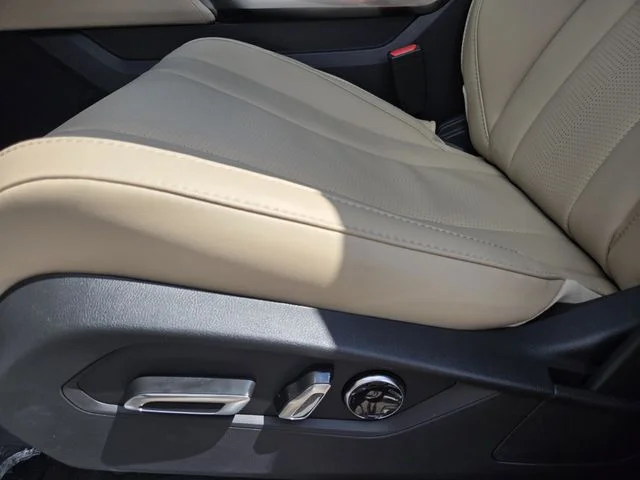 New 2026 Platinum White Pearl Acura w/Technology Package image 14
