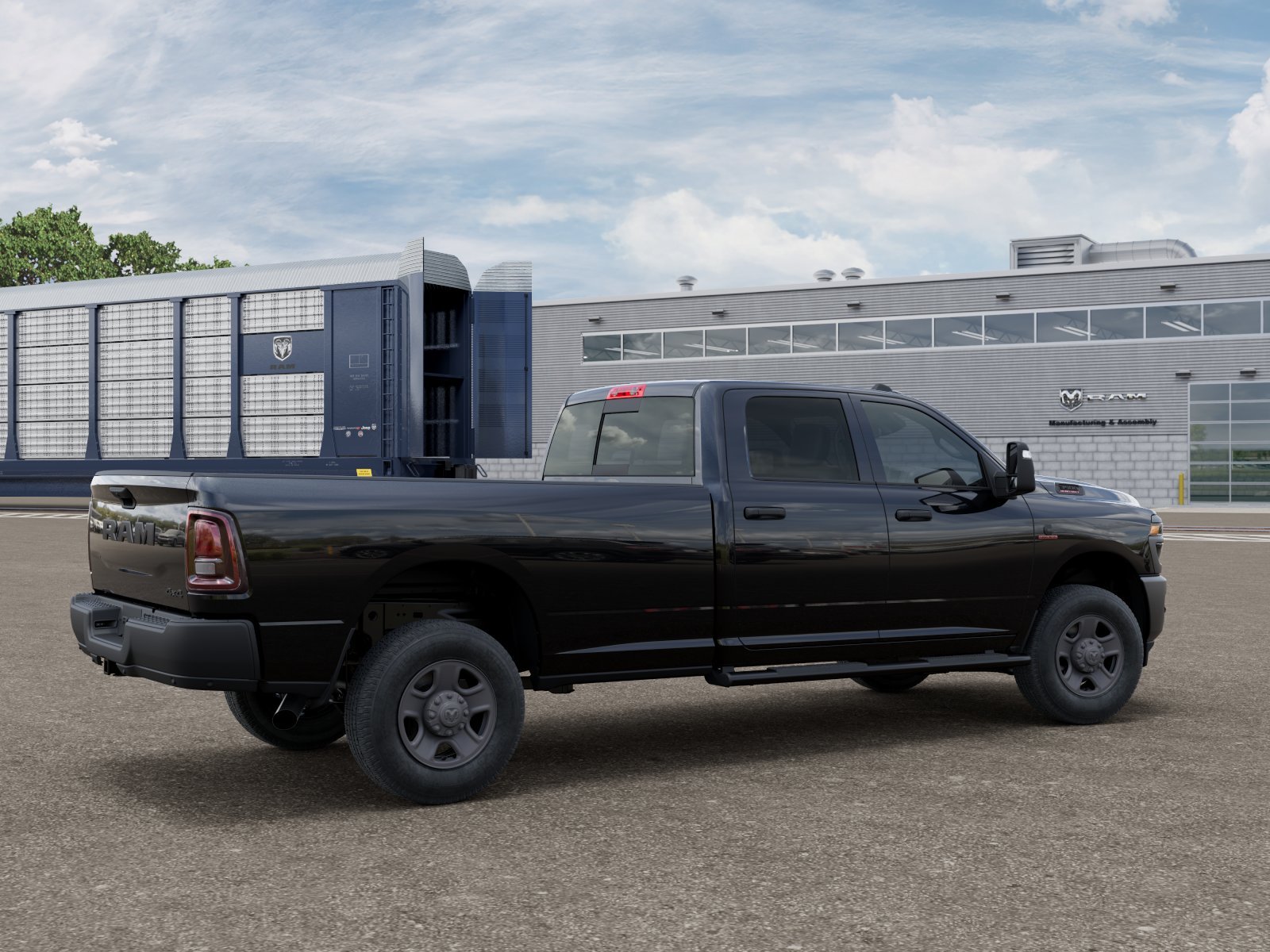 New 2026 Diamond Black Crystal Pearl-Coat Exterior Paint RAM TRADESMAN image 4