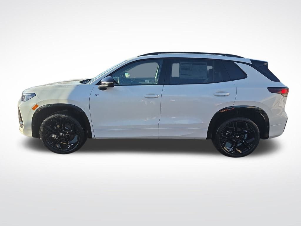 2026 Volkswagen Tiguan SE R-LINE BLACK - Photo 2
