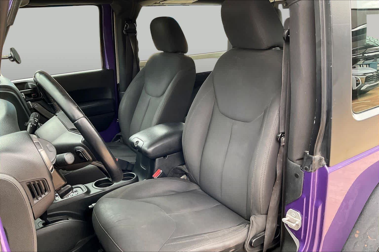 Used 2018 Xtreme Purple Pearlcoat Jeep Sport S image 8
