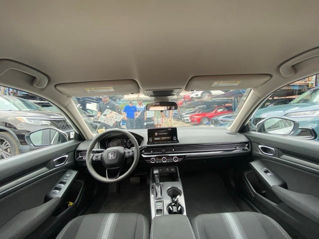 Used 2024  Honda LX image 7