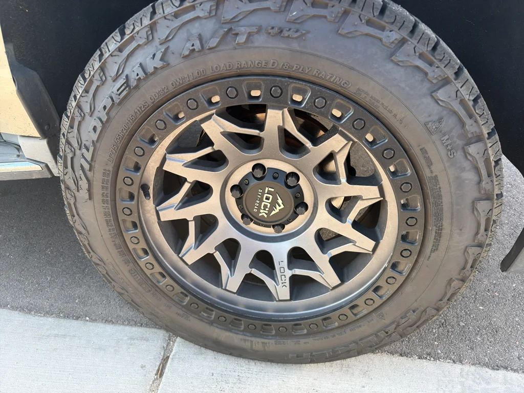 Used 2015 Gray Chevrolet LTZ image 4