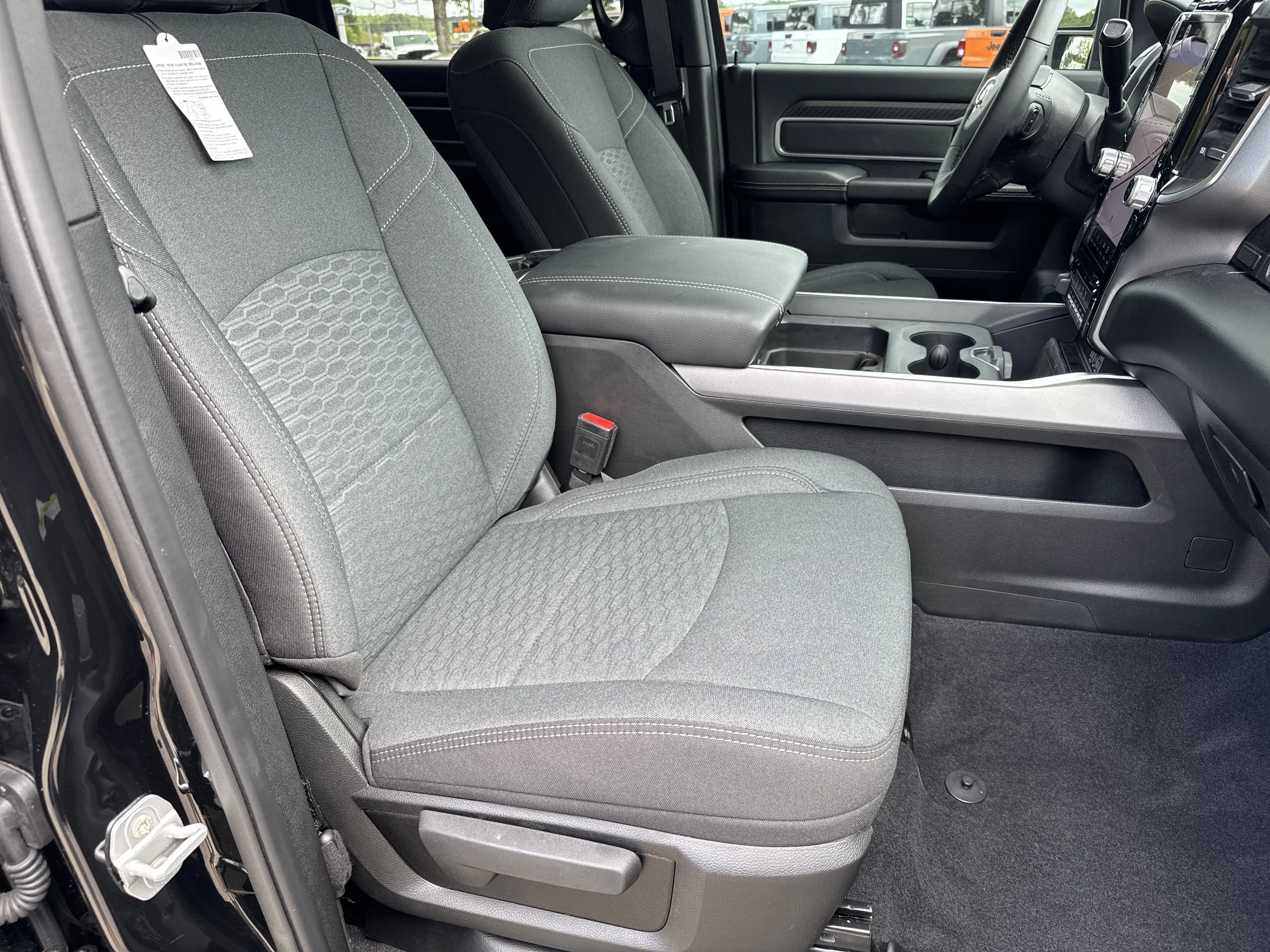 2025 RAM 2500 Big Horn - Photo 13