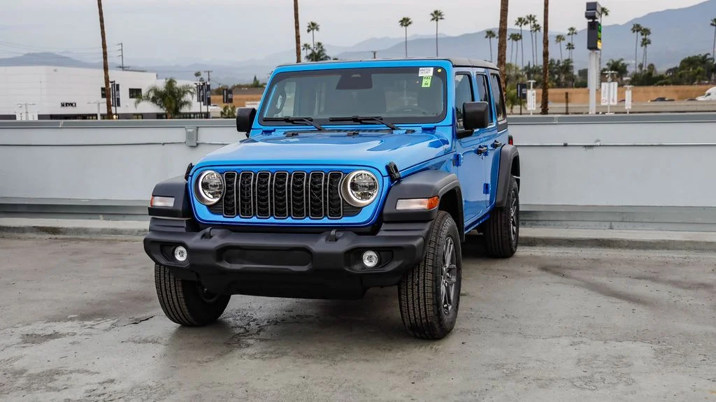 New 2026 Blue Jeep Sport S image 4