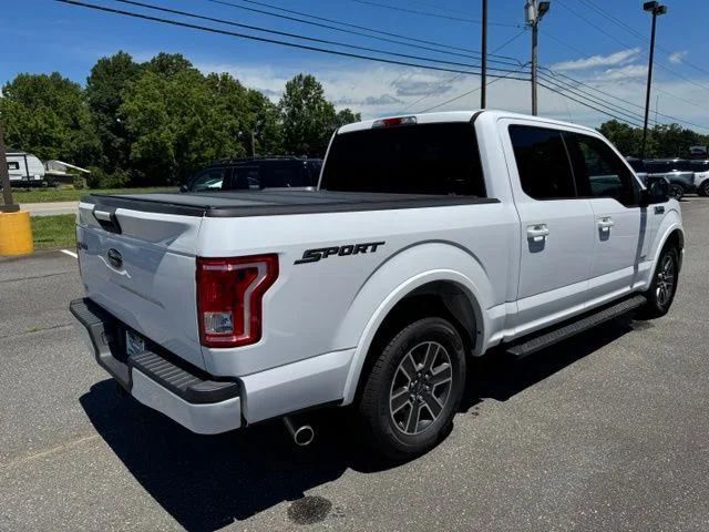 Used 2017 White Ford XLT image 10