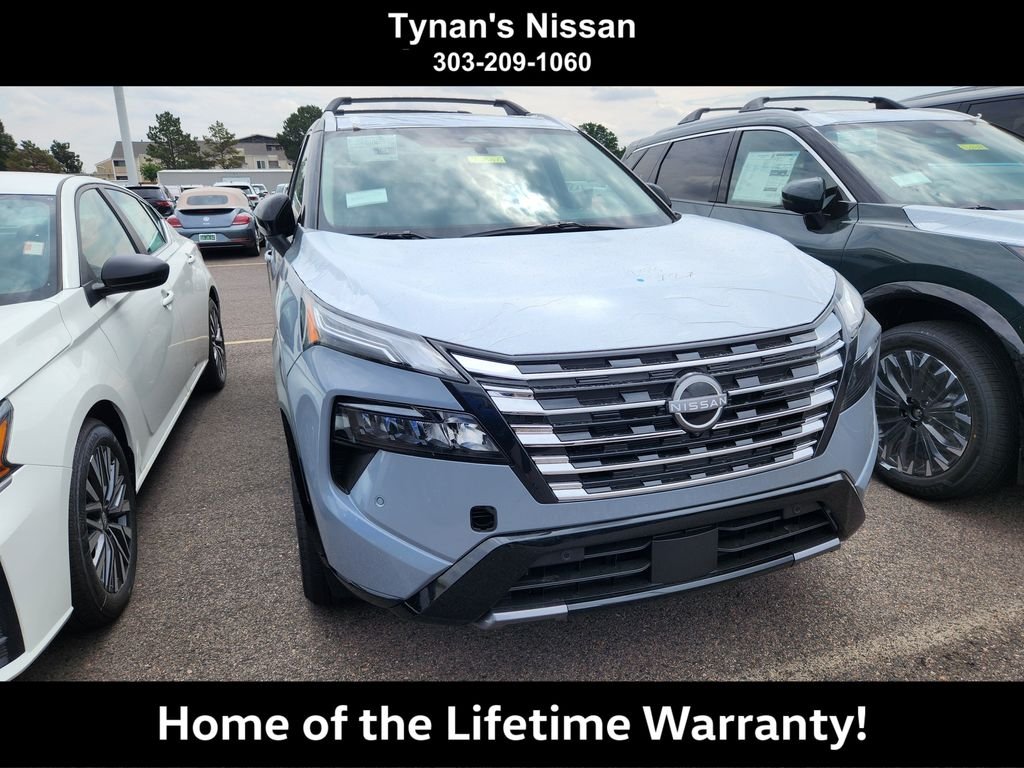 New 2026 Boulder Gray Pearl / Super Black Two-tone Nissan Platinum image 1