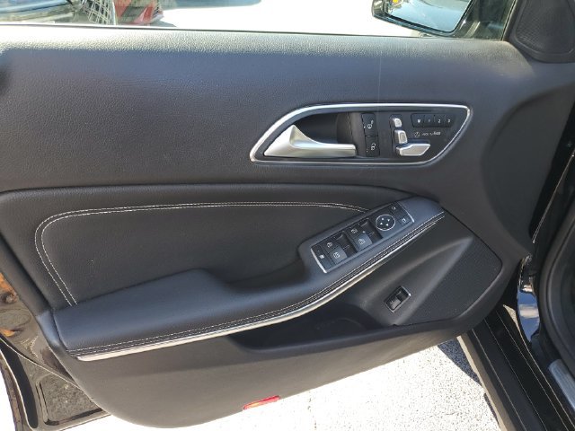 Used 2019  Mercedes-Benz GLA 250 image 9