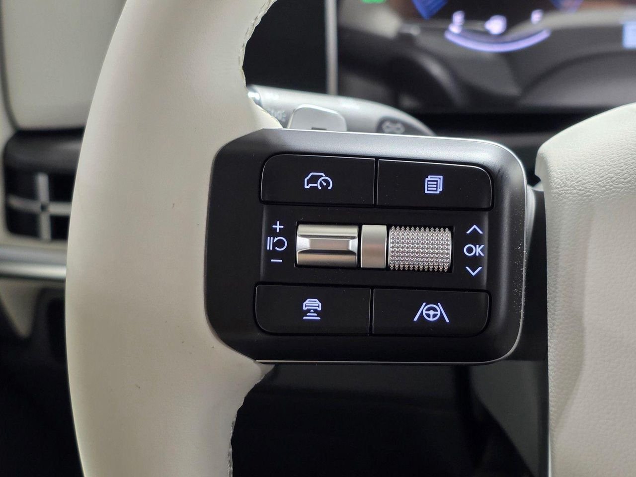 New 2026 Serenity White Hyundai SE image 32