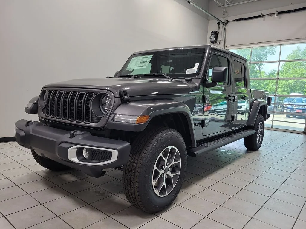 New 2026 Granite Crystal Metallic Clear-Coat Exterior Paint Jeep Sport S image 3