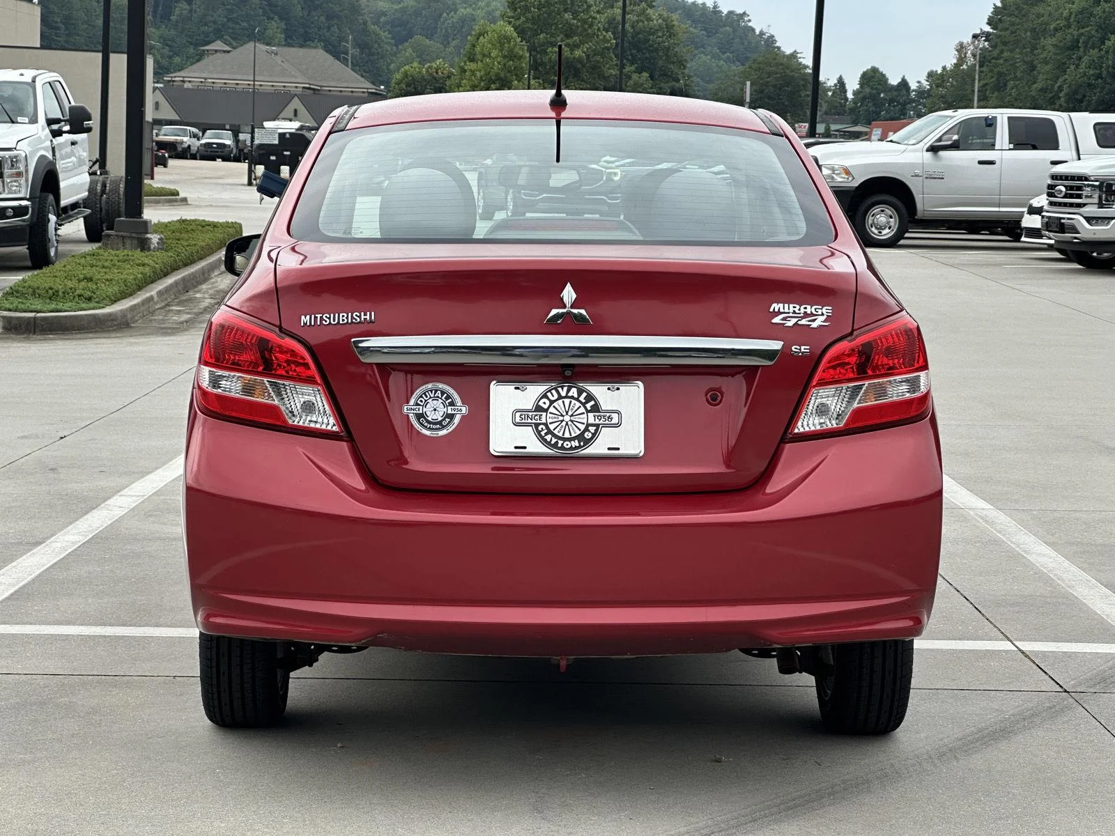 Used 2018 Infrared Mitsubishi SE image 6