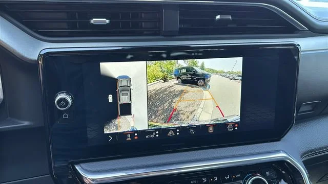 Used 2025 Sterling Metallic GMC Denali image 27