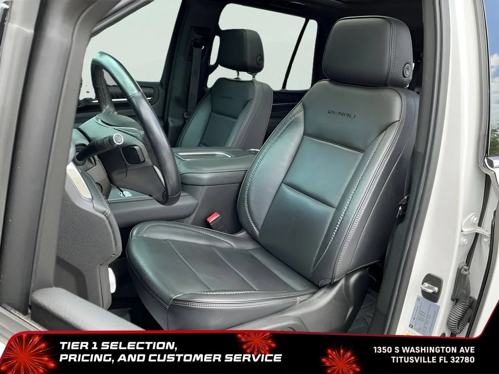 Used 2021 WHITE FROST TRICOAT GMC Denali image 39