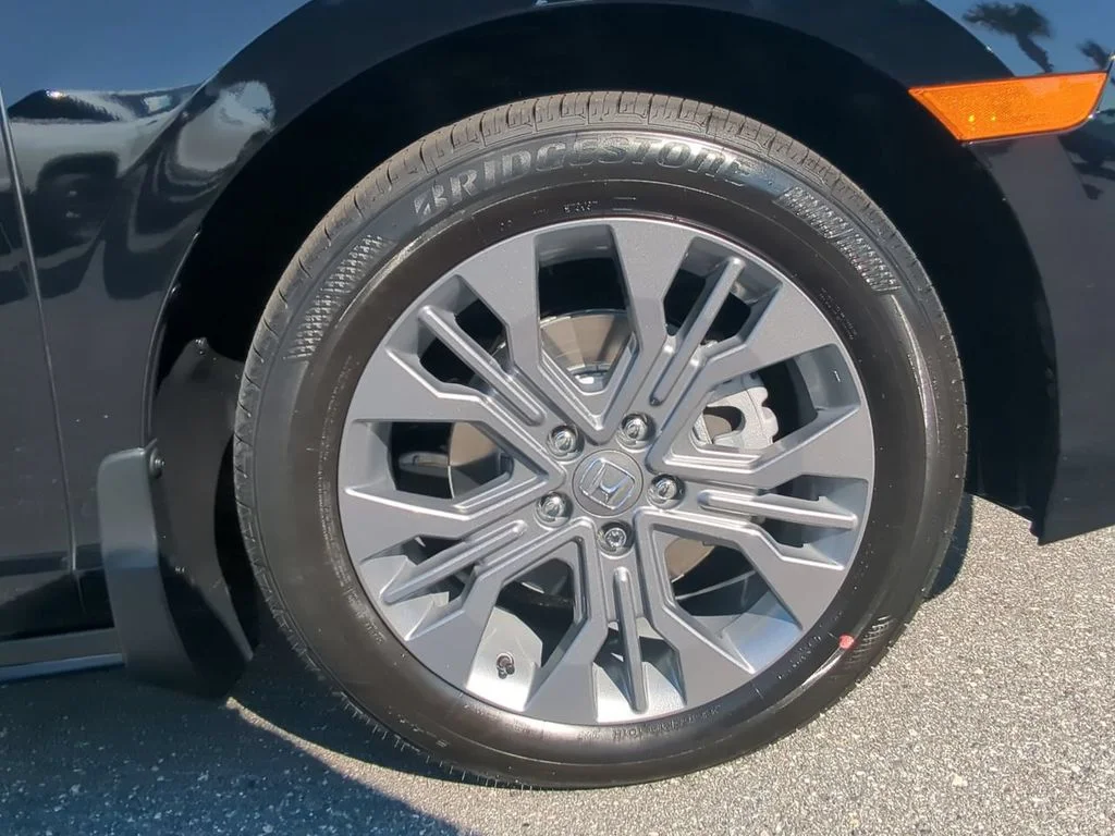New 2026 Crystal Black Pearl Honda Touring image 10
