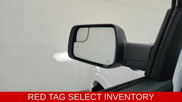 New 2026 Bright White Clear-Coat Exterior Paint RAM Laramie image 22