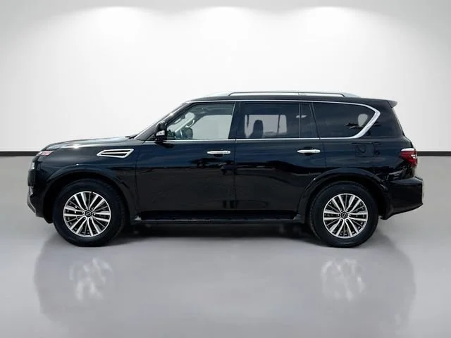 Used 2024 Super Black Nissan SL image 6