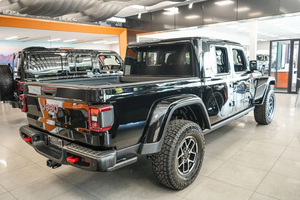 New 2026 Black Clearcoat Jeep Rubicon X image 6