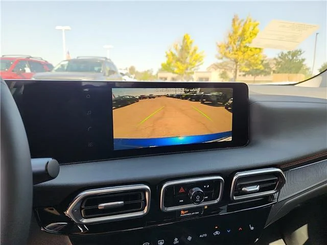New 2026 XGZ 2T BLU Black Nissan SR Sedan image 11