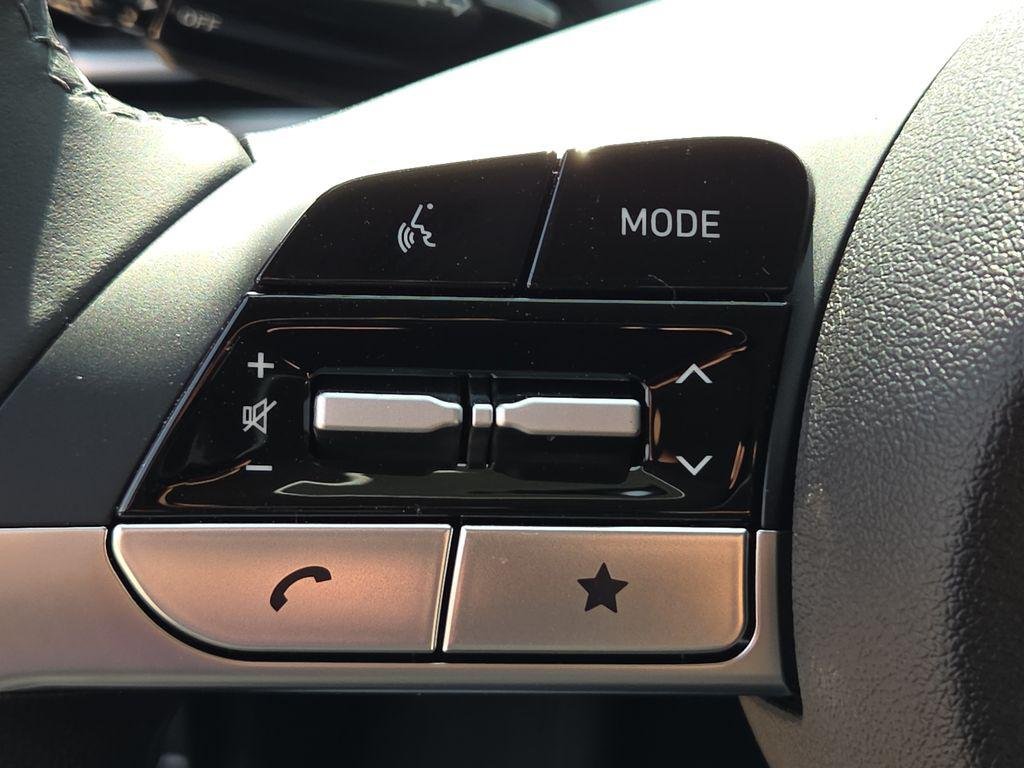 New 2025 Gray Hyundai Limited image 25