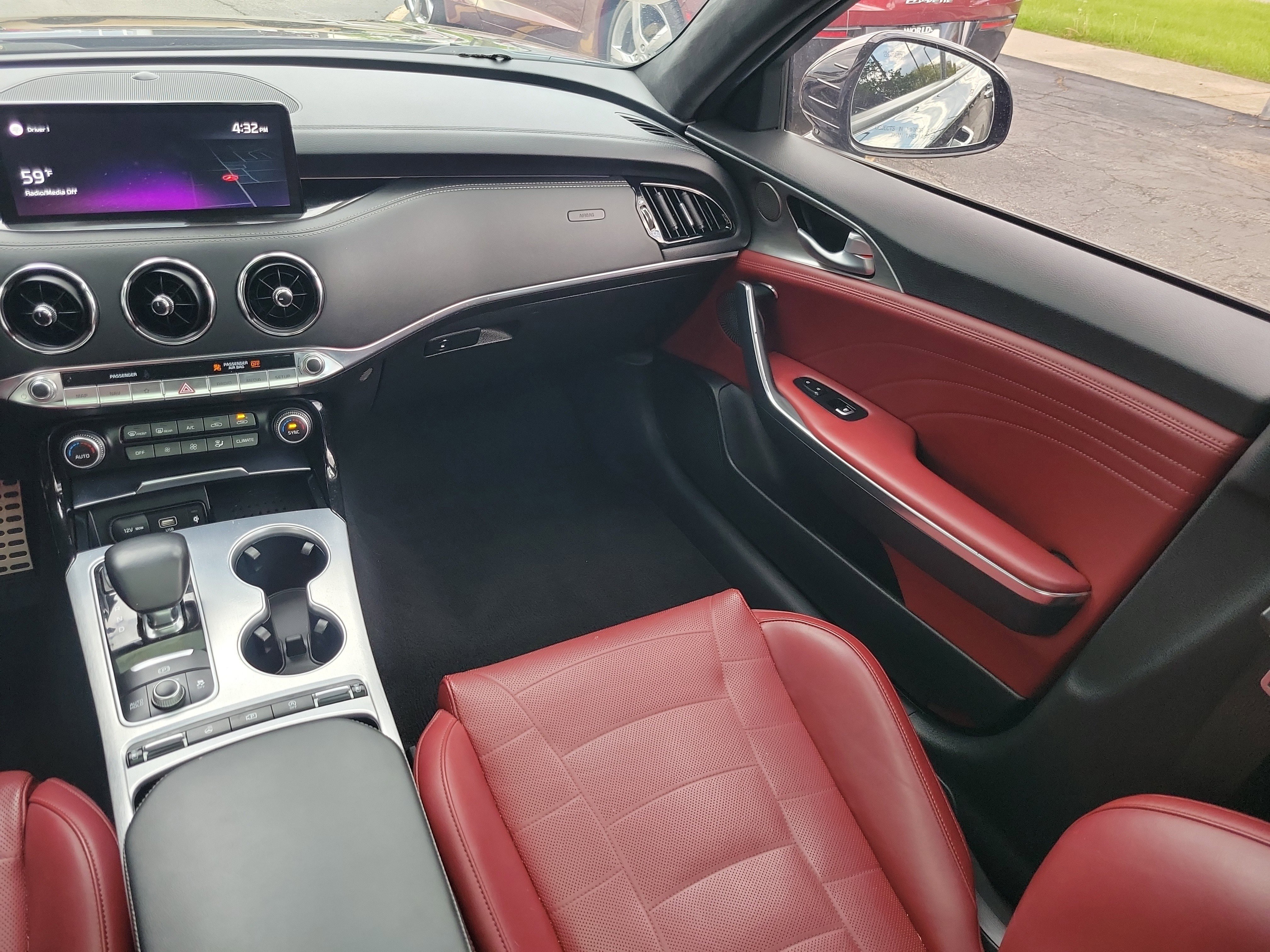 Used 2022  Kia GT2 image 13