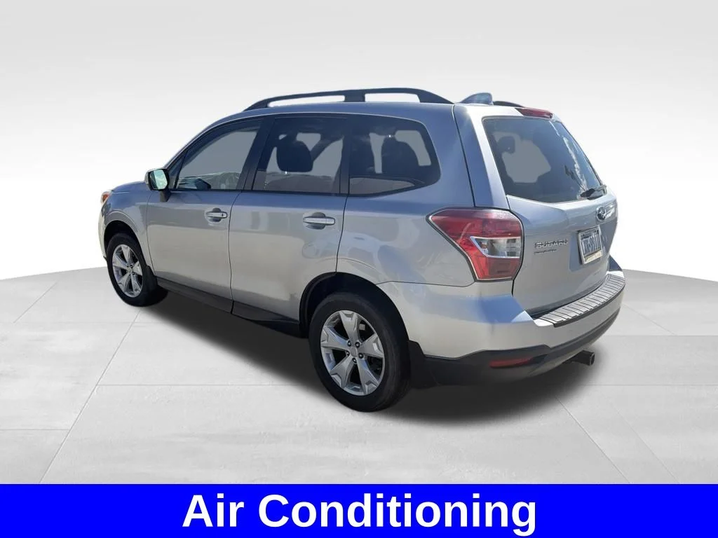 Used 2016 Silver Subaru 2.5i Premium image 6