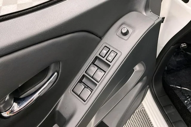 New 2026 Glacier White Nissan SV image 33
