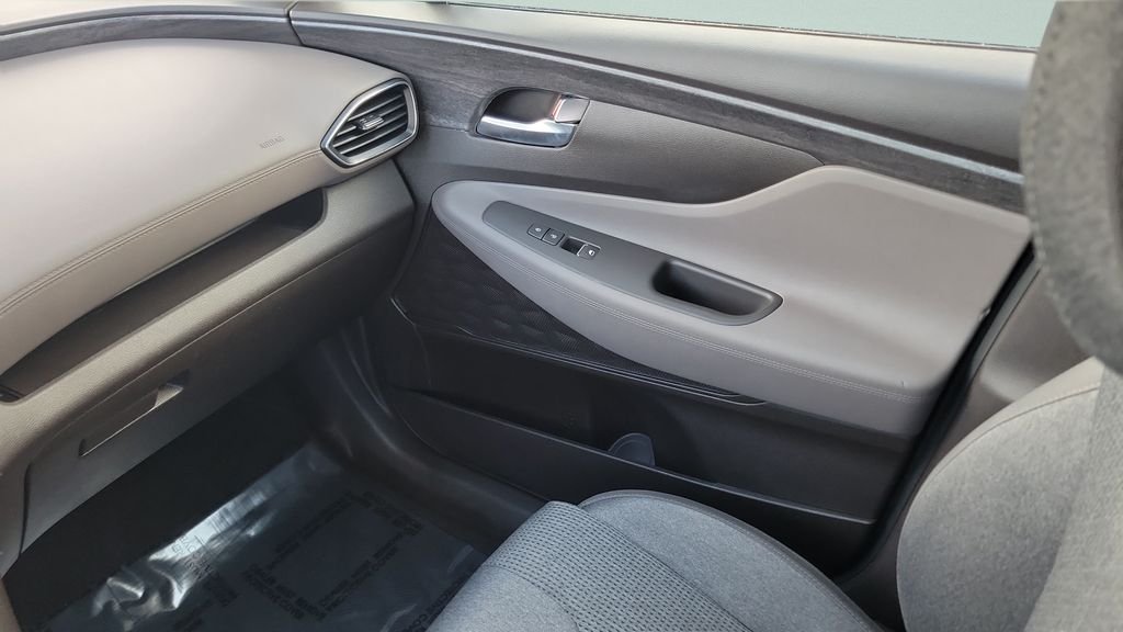 2020 Hyundai Santa Fe SE - Photo 15