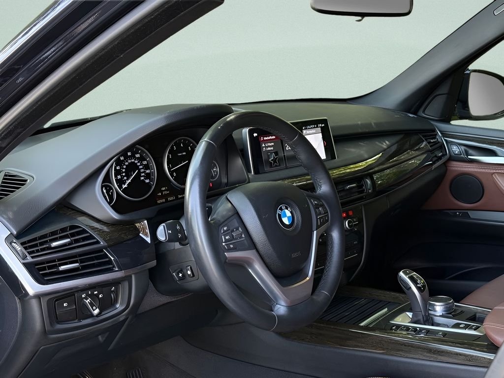 Used 2018 Blue BMW xDrive35i image 9