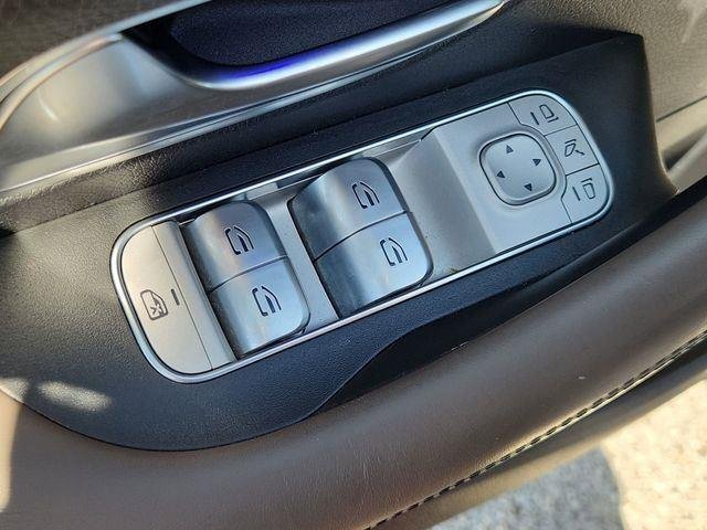 Used 2023 Silver Mercedes-Benz 4MATIC® image 24