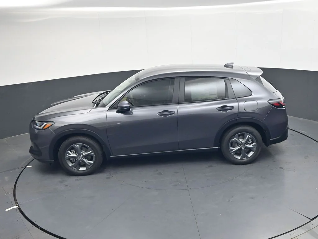 New 2027 Modern Steel Metallic Honda LX image 17