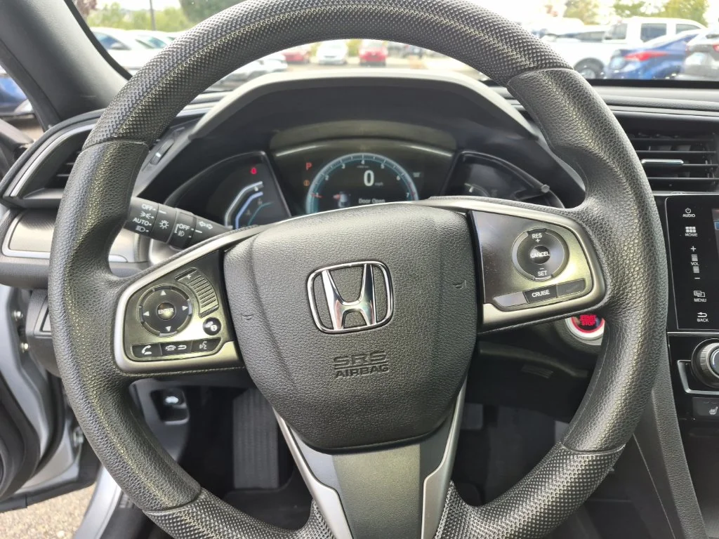 Used 2018 Silver Honda EX image 17