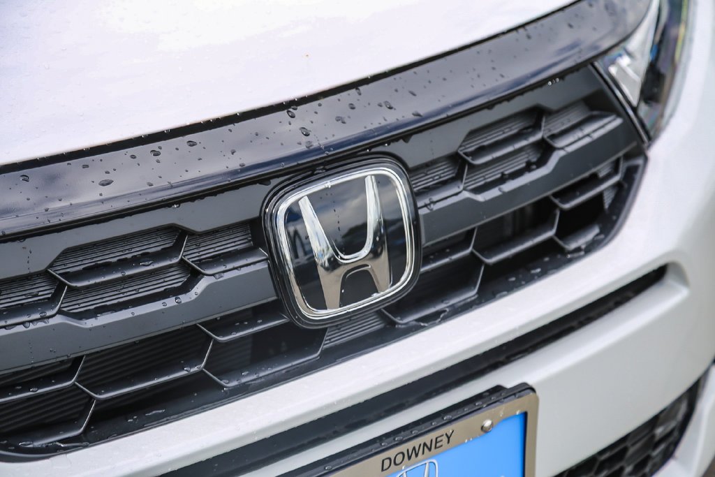 New 2026 Platinum White Pearl Honda Sport-L image 12