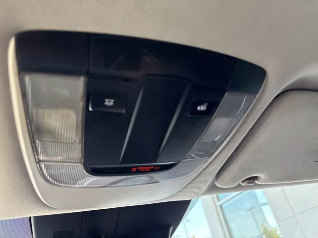 Certified Used 2022 White Kia LXS image 19