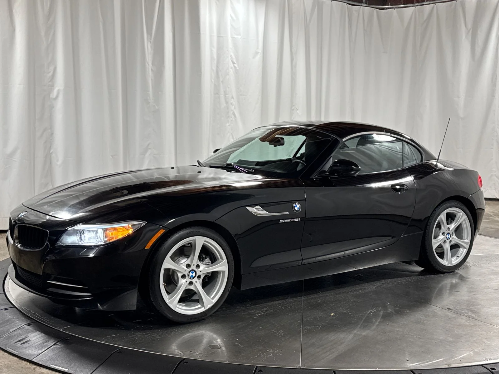 2015 BMW Z4 sDrive28i's photo